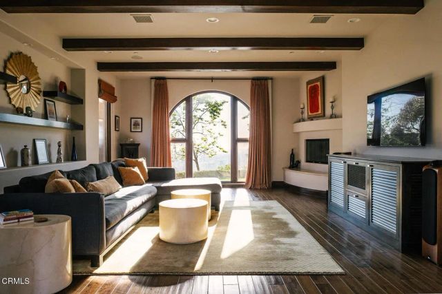 2330 Crystal Lane, Pasadena, CA 91107