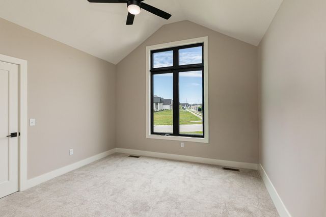 2066 N Unbridled Court, Springfield, MO 65802