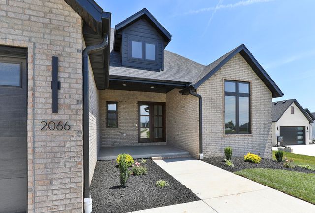 2066 N Unbridled Court, Springfield, MO 65802