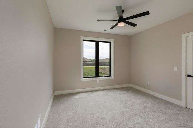 2066 N Unbridled Court, Springfield, MO 65802