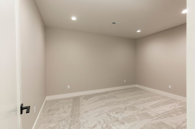 2066 N Unbridled Court, Springfield, MO 65802