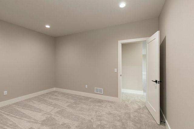 2066 N Unbridled Court, Springfield, MO 65802