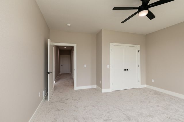 2066 N Unbridled Court, Springfield, MO 65802