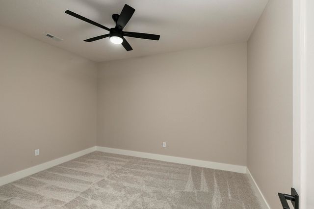 2066 N Unbridled Court, Springfield, MO 65802