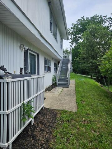 25 Ivy Pl, Vernon Twp., NJ 07418