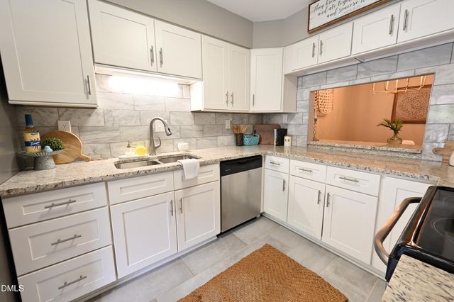 4100 Five Oaks Drive Unit 39, Durham, NC 27707