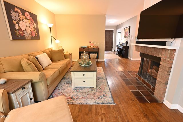 4100 Five Oaks Drive Unit 39, Durham, NC 27707