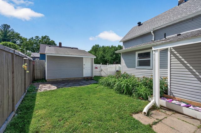 1061 Ohio Street, West Saint Paul, MN 55118
