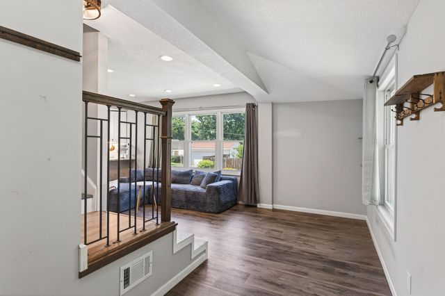 1061 Ohio Street, West Saint Paul, MN 55118