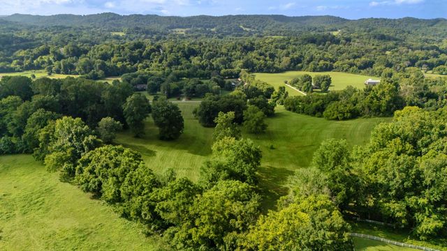 6628 Bethesda Arno Rd, Thompsons Station, TN 37179