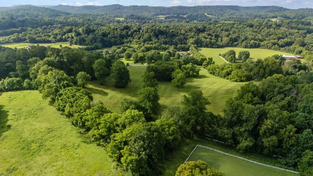 6628 Bethesda Arno Rd, Thompsons Station, TN 37179
