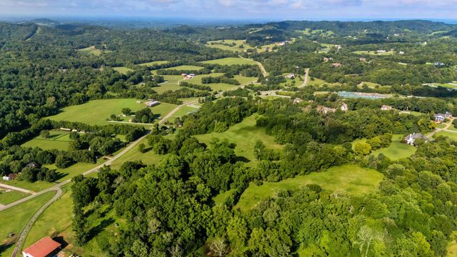 6628 Bethesda Arno Rd, Thompsons Station, TN 37179