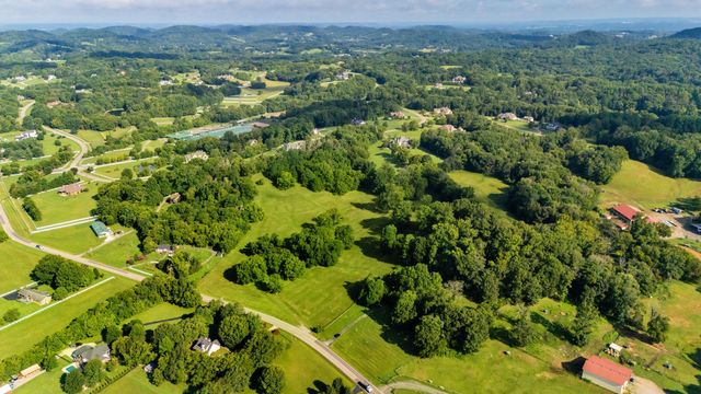 6628 Bethesda Arno Rd, Thompsons Station, TN 37179