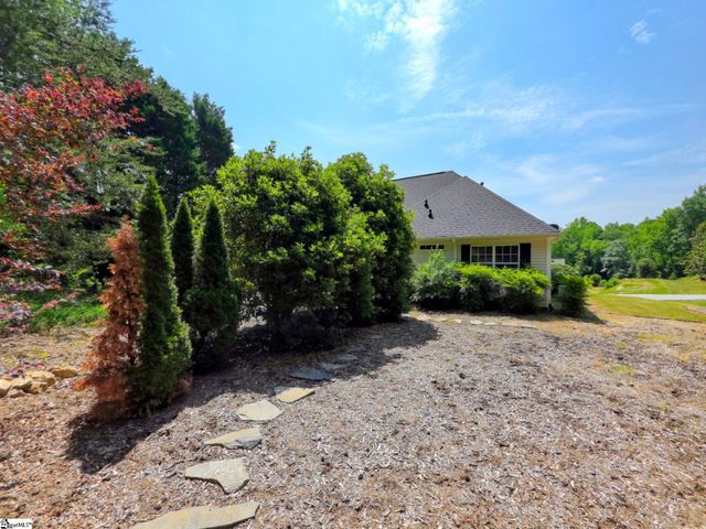 314 Winding Brook Court, Greenville, SC 29617