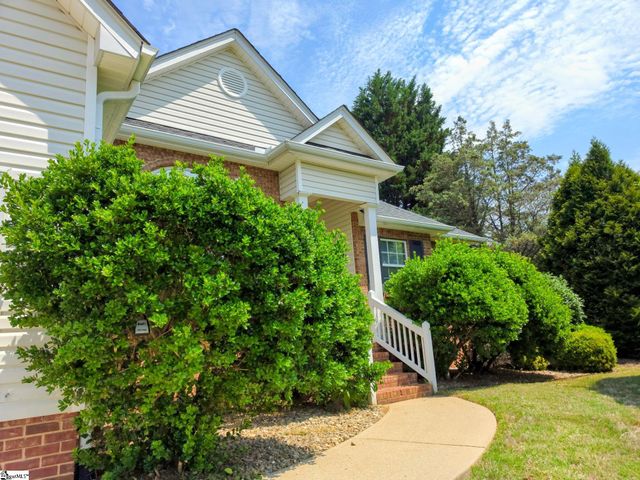 314 Winding Brook Court, Greenville, SC 29617