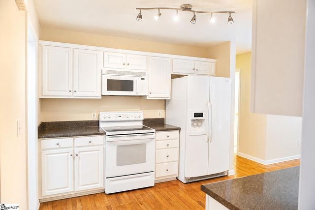 314 Winding Brook Court, Greenville, SC 29617