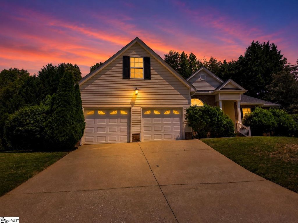 314 Winding Brook Court, Greenville, SC 29617
