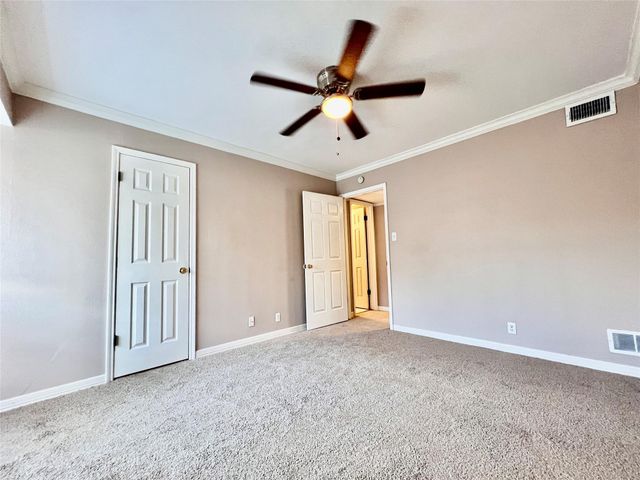 700 Thicket Lane 804, Houston, TX 77079