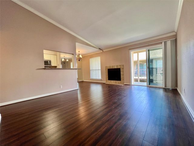 700 Thicket Lane 804, Houston, TX 77079