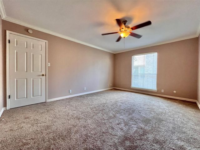 700 Thicket Lane 804, Houston, TX 77079