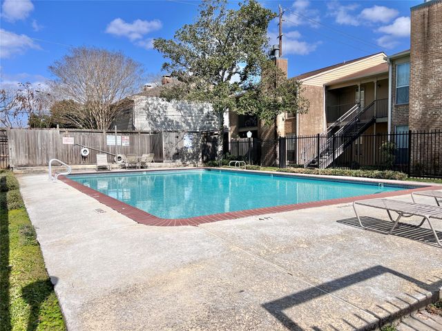 700 Thicket Lane 804, Houston, TX 77079