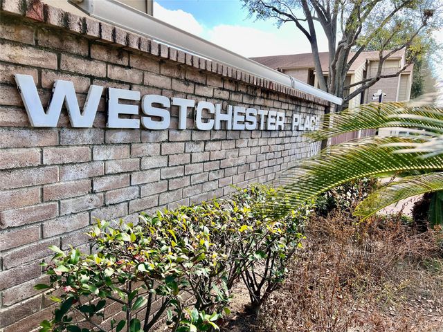 700 Thicket Lane 804, Houston, TX 77079