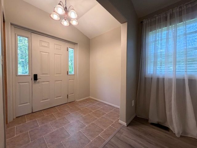 12313 Railroad Road, Vienna Twp, MI 48420