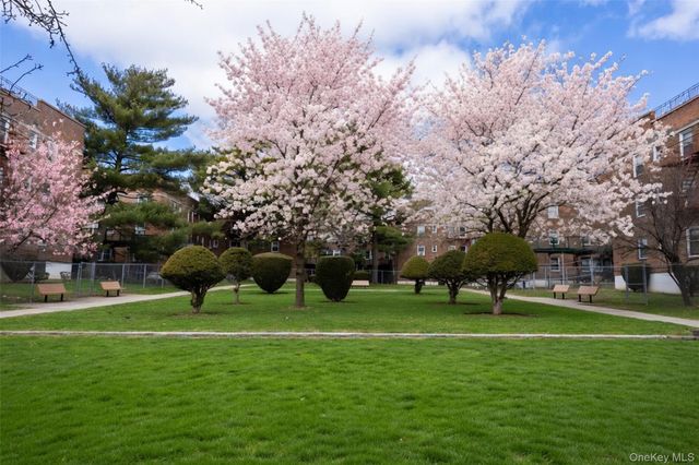 69-12 140th Street 2C, Kew Garden Hills, NY 11367