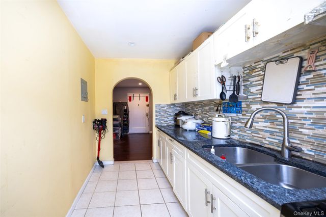 69-12 140th Street 2C, Kew Garden Hills, NY 11367