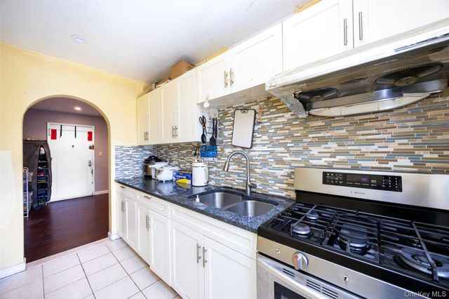 69-12 140th Street 2C, Kew Garden Hills, NY 11367