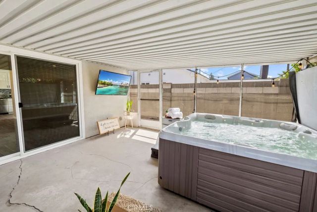 8181 Holland Drive, Huntington Beach, CA 92647