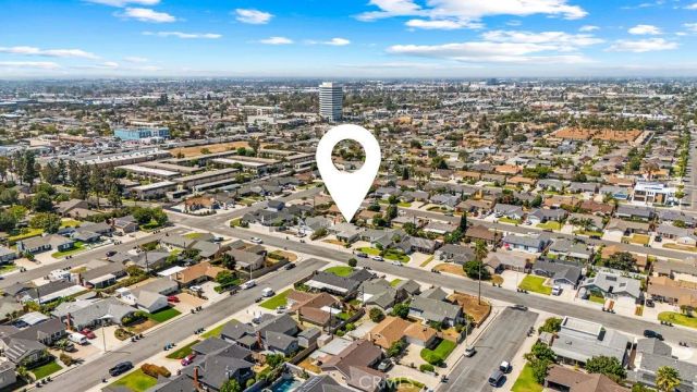 8181 Holland Drive, Huntington Beach, CA 92647