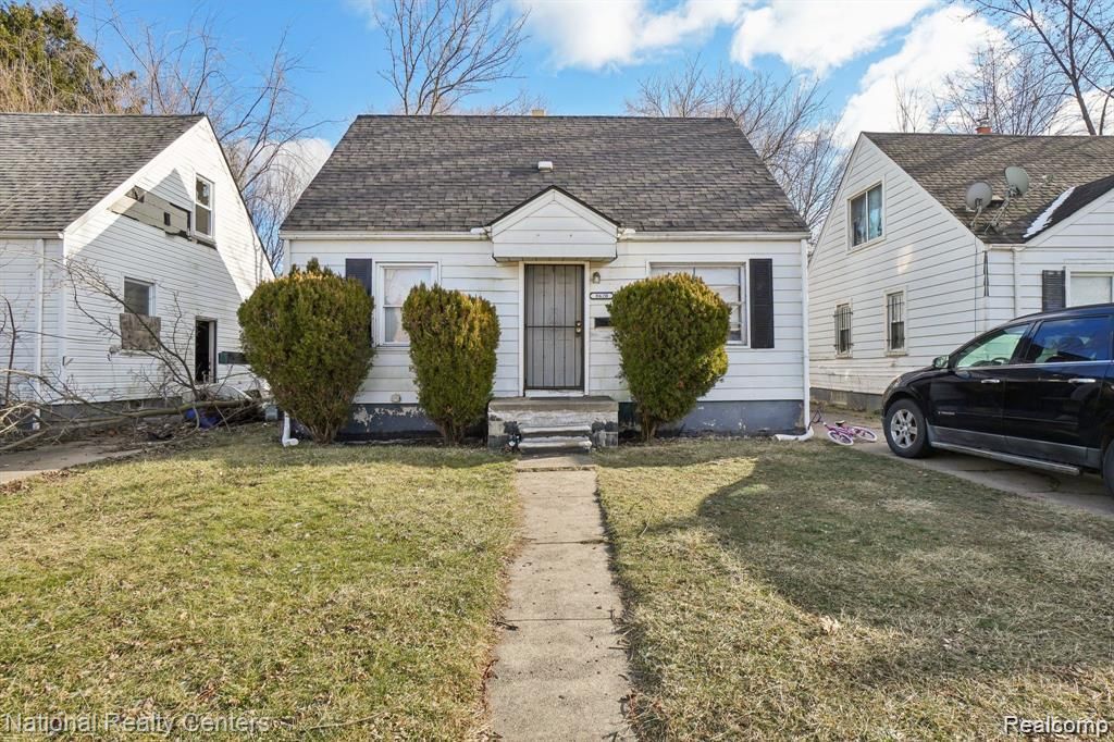 8620 Feilding, Detroit, MI 48228