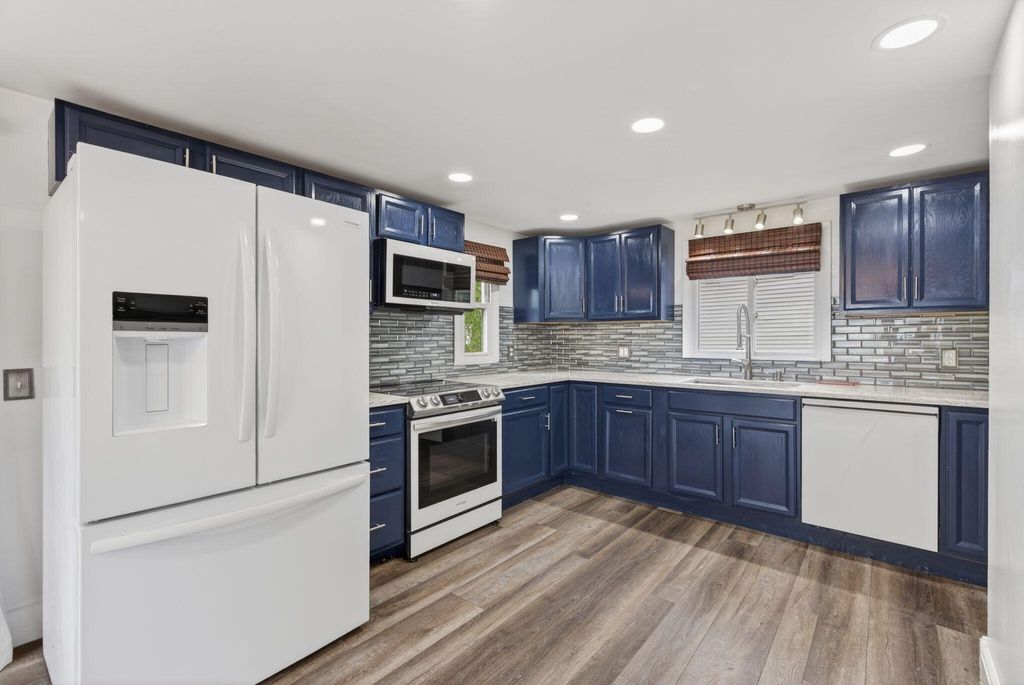 923 Broadway, South Portland, ME 04106 — photo 5