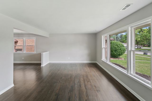 947 E 169th Street, South Holland, IL 60473
