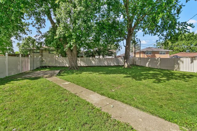 947 E 169th Street, South Holland, IL 60473