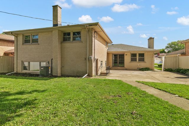947 E 169th Street, South Holland, IL 60473