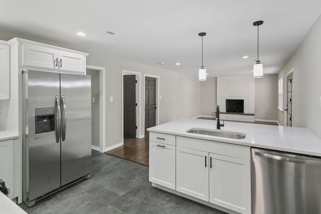 947 E 169th Street, South Holland, IL 60473