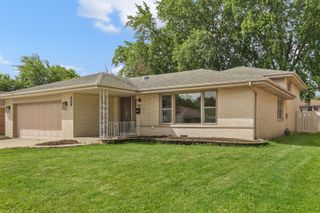 947 E 169th Street, South Holland, IL 60473