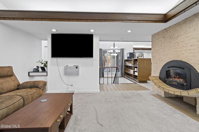 268 Golf Course Road, Amsterdam, NY 12010