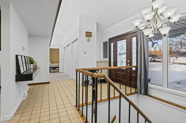 268 Golf Course Road, Amsterdam, NY 12010