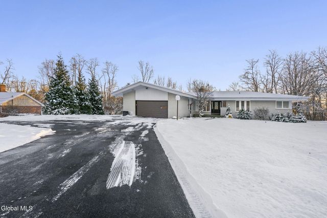 268 Golf Course Road, Amsterdam, NY 12010