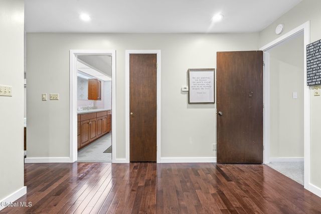 268 Golf Course Road, Amsterdam, NY 12010