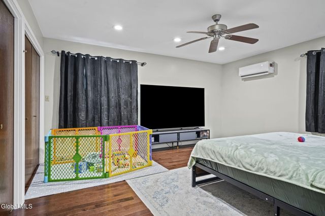 268 Golf Course Road, Amsterdam, NY 12010