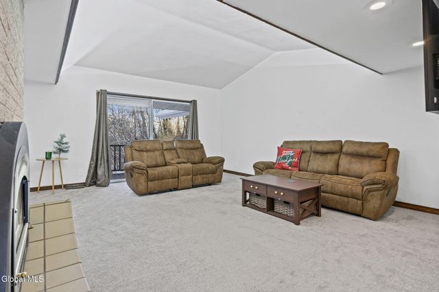 268 Golf Course Road, Amsterdam, NY 12010