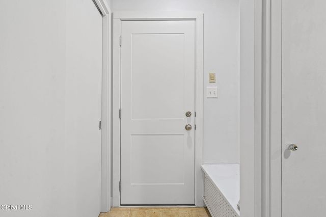 268 Golf Course Road, Amsterdam, NY 12010