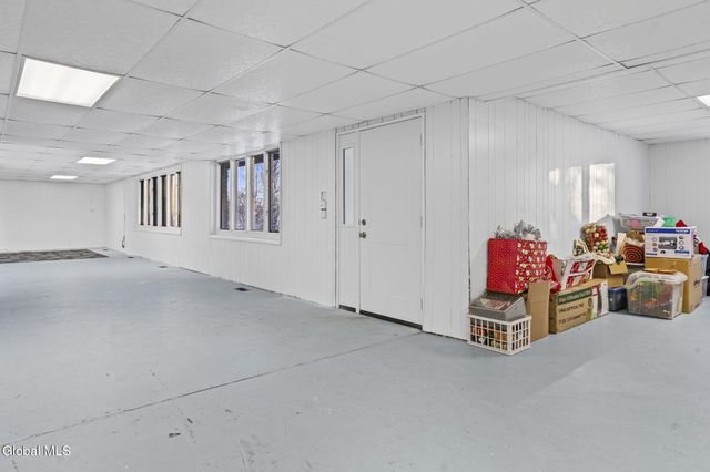 268 Golf Course Road, Amsterdam, NY 12010