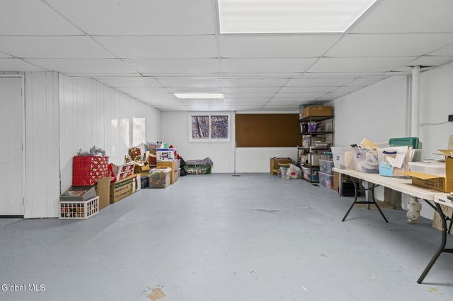 268 Golf Course Road, Amsterdam, NY 12010