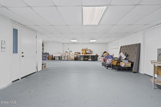 268 Golf Course Road, Amsterdam, NY 12010