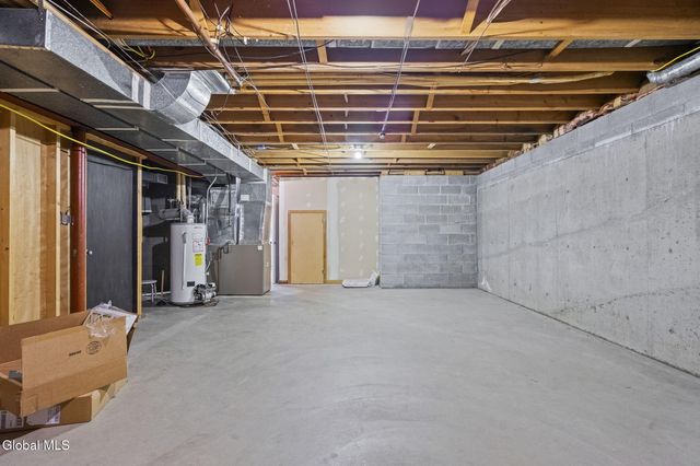 268 Golf Course Road, Amsterdam, NY 12010